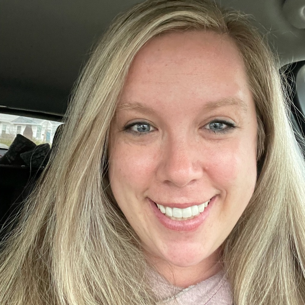 Meet your Posher, Stephanie